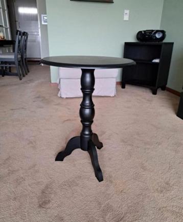 Zwart bijzettafeltje IKEA gratis af te halen