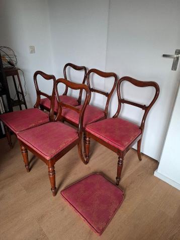 Klassieke eetkamerstoelen GRATIS