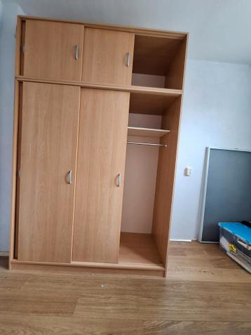 Gratis schuifdeur hang-/legkast