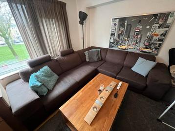 Gratis af te halen - bruine stoffen hoekbank!