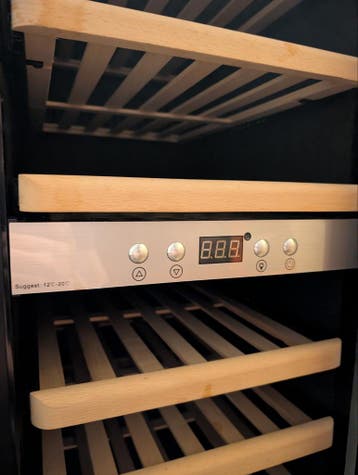 Winemaster 38 Wijnkoelkast - Niet Werkend (voor onderdelen)