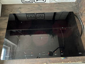 Inductie kookplaat met beschadiging