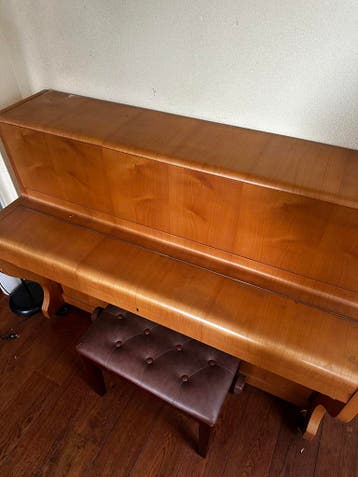 Paulsen staande piano