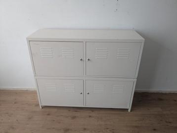 Gratis lockers , metalen kastjes