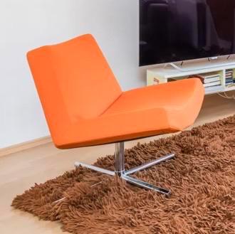 Mooie oranje draaistoel/ fauteuil