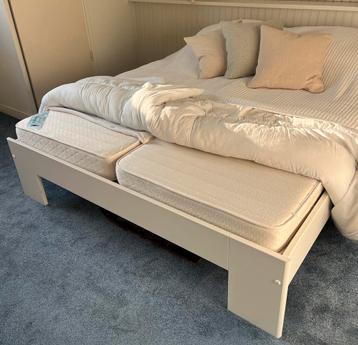 bed wit 168 x 205 dubbelbed tweepersoons teab Met matrassen