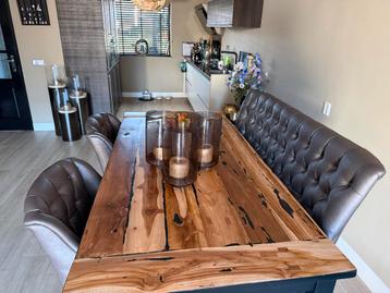 Eettafel stoelen en eettafel bank