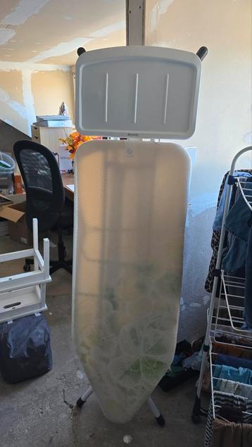 Brabantia Strijkplank (gratis)