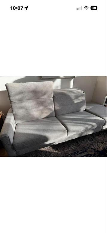 2,5-zits stoffen bank met verstelbare neksteunen