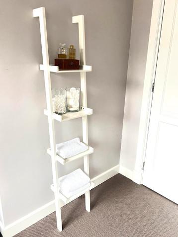 GRATIS - wandkast / wandplanken / ladderrek, wit