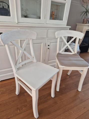 6 Witte Houten Eetkamerstoelen - Landelijke Stijl.