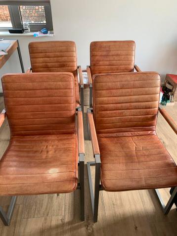 Set van 4 cognac leren eetkamerstoelen met armleuningen