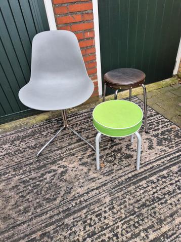 Stoel, krukjes gratis ophalen.