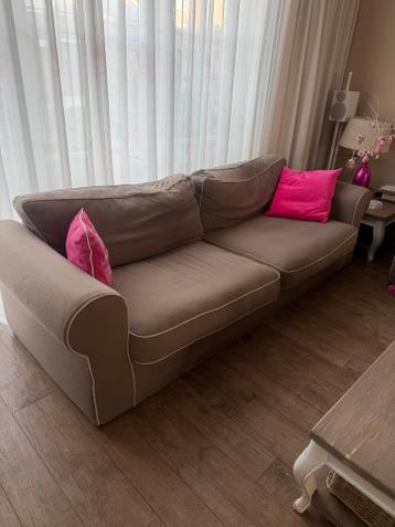 GRATIS ! Comfortabele bank 3,5 + 2,5 + love seat