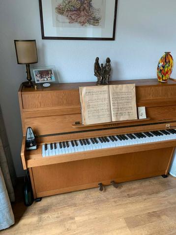 Piano GRATIS op te halen in Helmond !