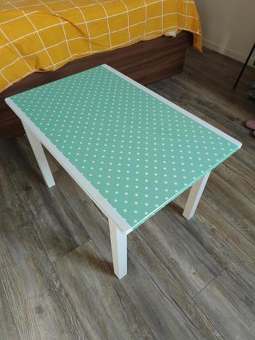 Tafeltje IKEA Sundvik