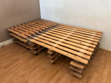 Pallet bedframe