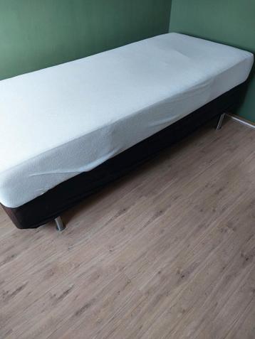 IKEA Boxspring 220x90 inclusief matras