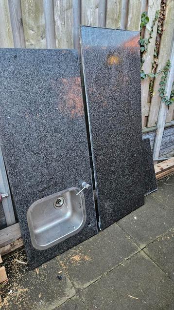 Natuurstenen aanrechtblad gratis