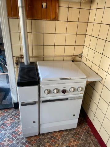 ETNA gasfornuis met oven, goed onderhouden