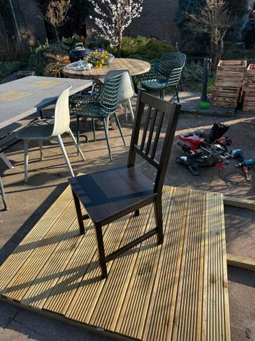 Zwarte Houten Stoel - Stevig en Stijlvol