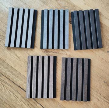 Diverse kleurstalen akoestische wandpanelen