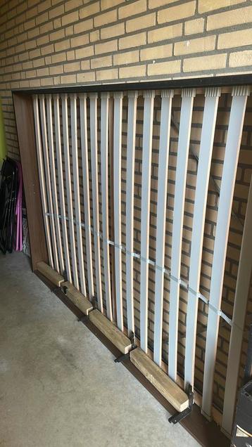Bed / ledikant inclusief lattenbodem (40cm hoog tbv. opslag)