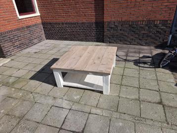 Salon tafel en tv kast  Gratis