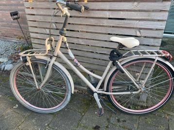 Damesfiets opknapper met nieuwe achter binnenband