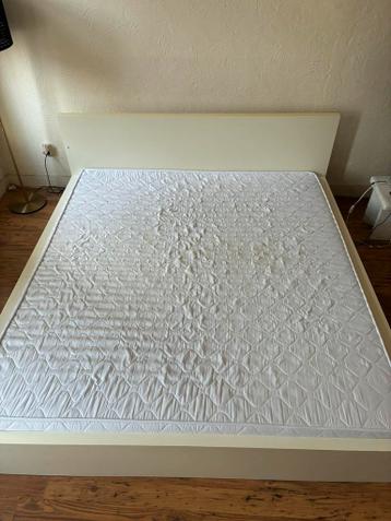 Free mattress and bed frame