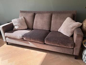 2 en 3 zitsbank voor vrijdag ophalen s.v.p.