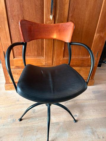 Gratis zware hoog/laag kappersstoel