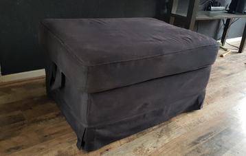 Zwarte poef, Ektorp Ikea. Uiterlijk maandag ophalen