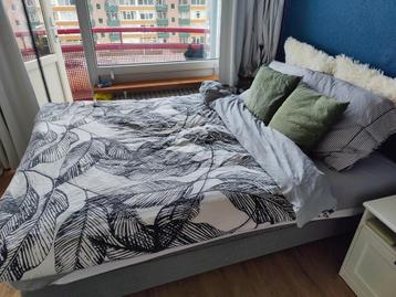 Bed 140x200cm