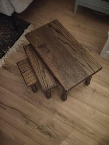 3 bijzettafels gratis