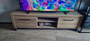 Gratis aangeboden: TV meubel Finn - Licht eikenkleur