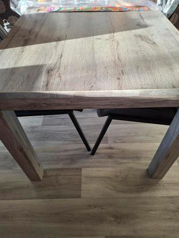 Eettafel 150x90 cm - Zo goed als nieuw, geen beschadigingen