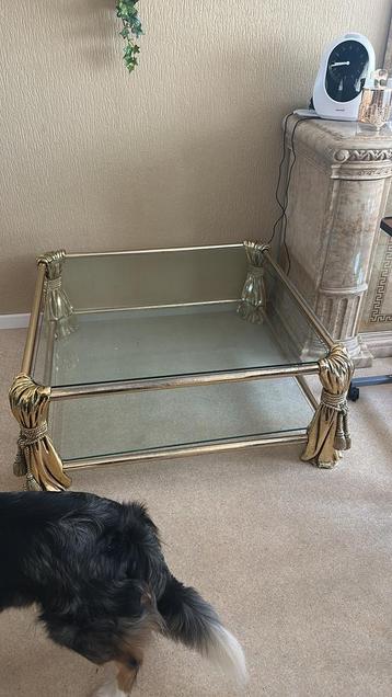 Gratis af te halen Tafel met glasplaten