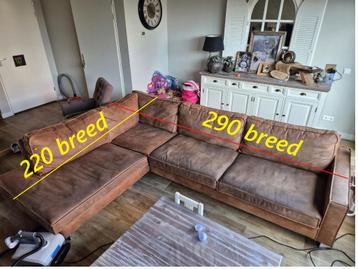 Gratis grote Hoekbank . Schoongemaakt met stoomapparaat