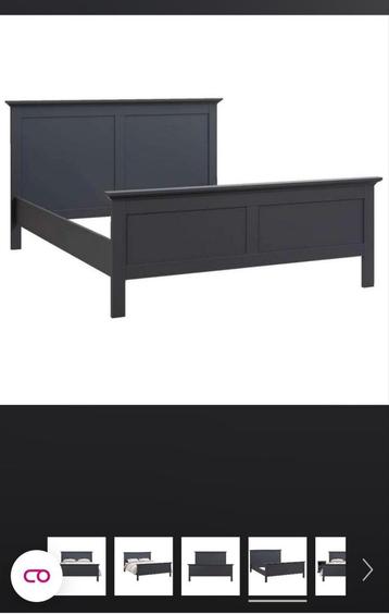 Tweepersoons bedframe, antraciet. Gratis ophalen Veenendaal