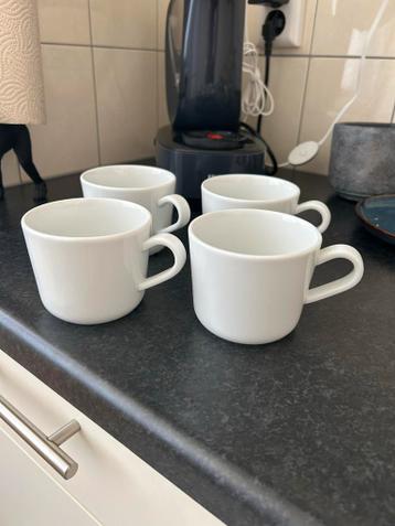 Gratis 4 witte IKEA kommetjes