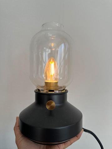 IKEA Tafellamp met verstelbaar licht - Zo goed als nieuw