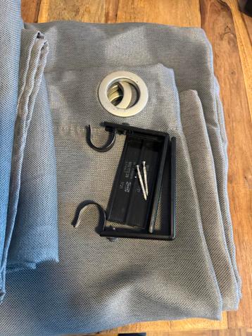 Gordijnen rails - Grijs, verduisterend en nette gordijnen