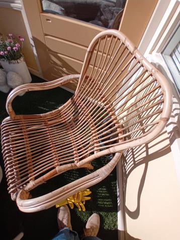 Rotan stoel gratis op te halen