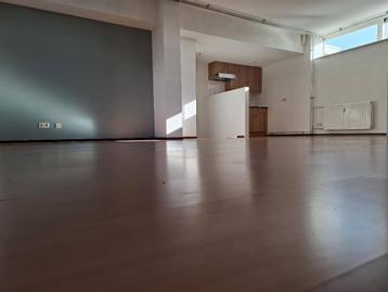 Grote partij laminaat +/- 48m2 - met ondervloer