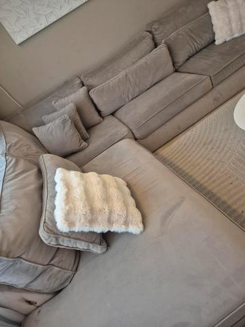 GRATIS HOEKBANK 308 x 253 cm