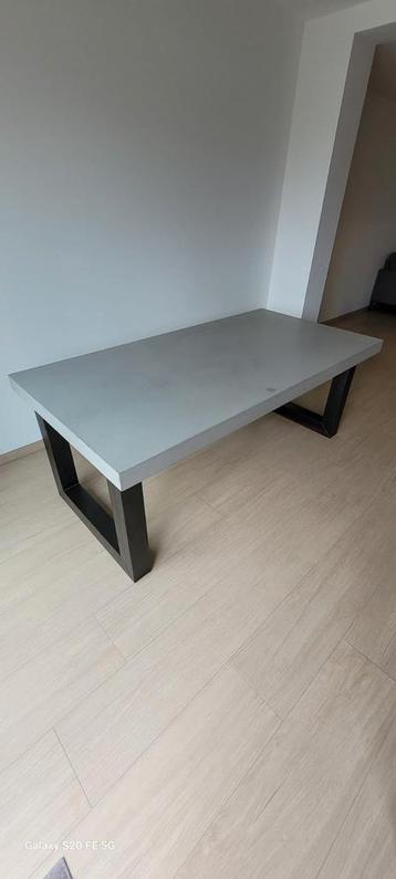Moderne eettafel 200x100 cm - betonlook met zwart onderstel