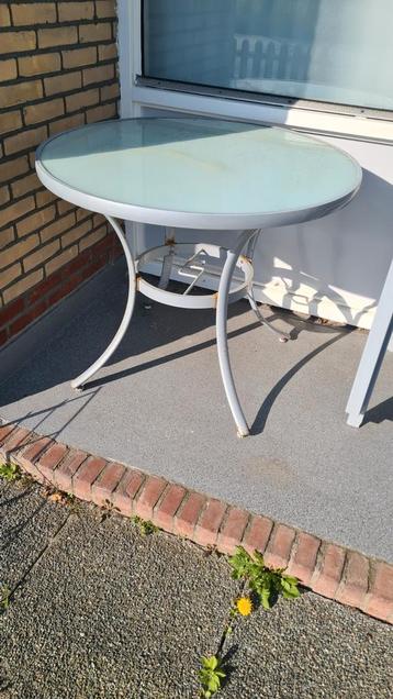 Gratis af te halen in bleiswijk glazen ronde tafel