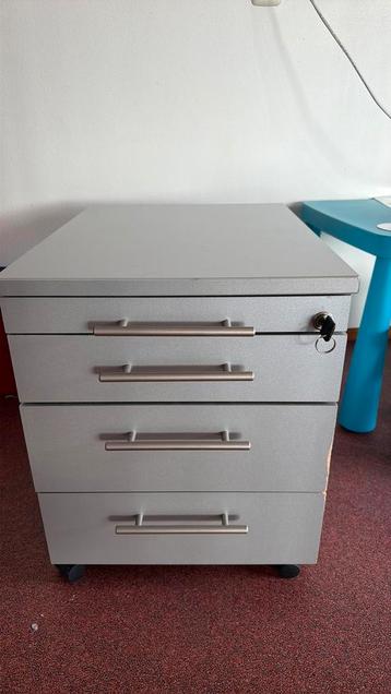 ladekastje op wieltjes