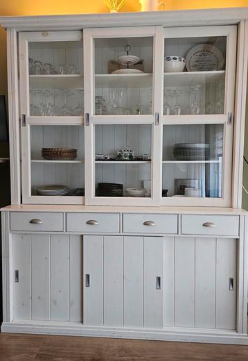 Buffetkast Gratis aangeboden